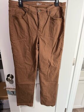 Style & Co. Tan Curvy Fit Straight-Leg Pants